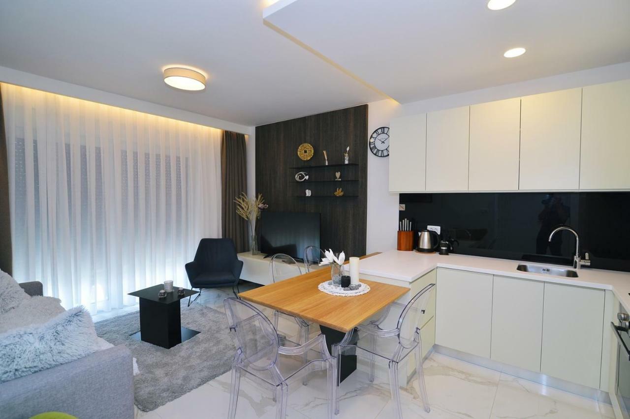 Apartments In Villa Ziza, Rooftop Swimming Pool Opatija Exterior foto